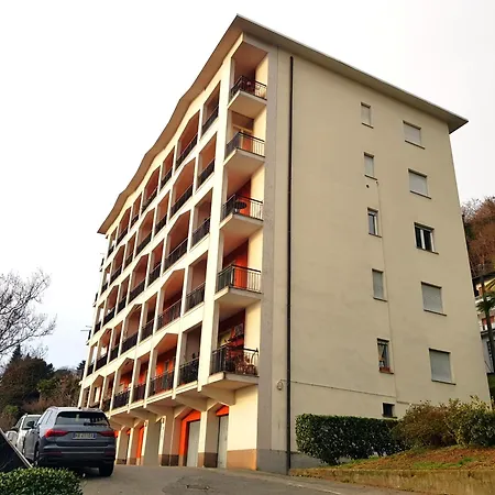 Appartement Vista Panoramica Sul Maggiore Con Deposito Bici